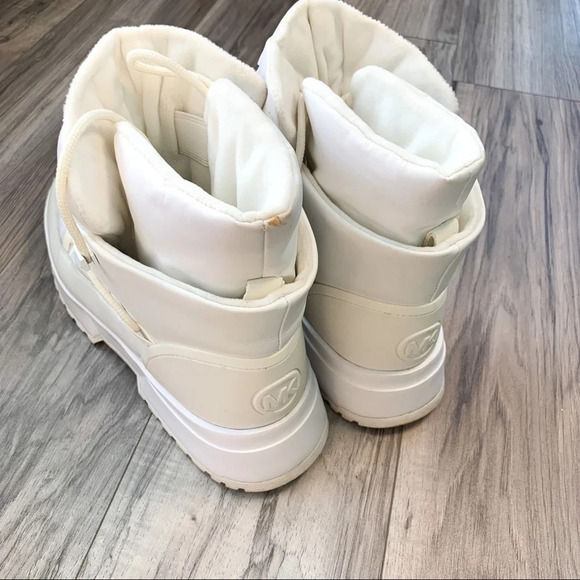 Michael Kors Women’s  White Cassia Platform Sneaker Boot - Picture 11 of 16